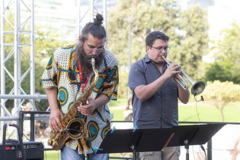 Faculty perform at Un Lago de Conciertos