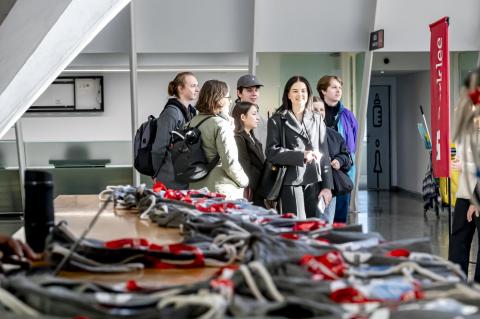 Students from Ukraine’s R. Glier Kyiv Municipal Academy of Music tour Berklee’s campus in Valencia, Spain. 