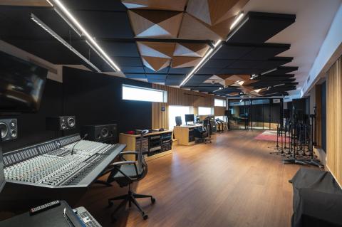 berklee valencia creative suite